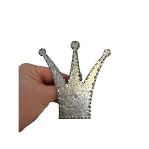 🔴Vintage Set of Eight (8) Galvanized Metal Crown Design Napkin Rings Back Clip